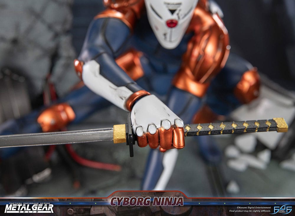 Metal Gear Solid Statue Cyborg Ninja (Grey Fox) 41 cm