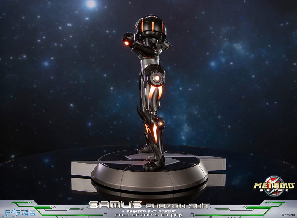 Metroid Prime PVC Statue Samus Phazon Suit Collector´s Edition 28 cm - Damaged packaging