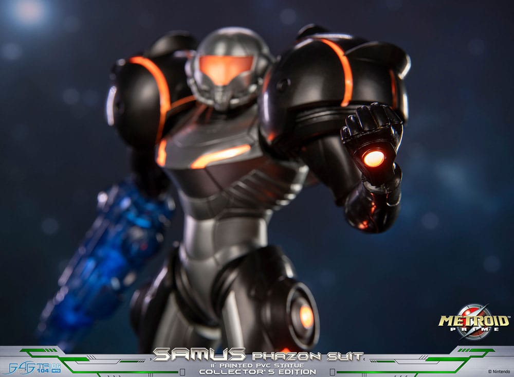 Metroid Prime PVC Statue Samus Phazon Suit Collector´s Edition 28 cm - Damaged packaging