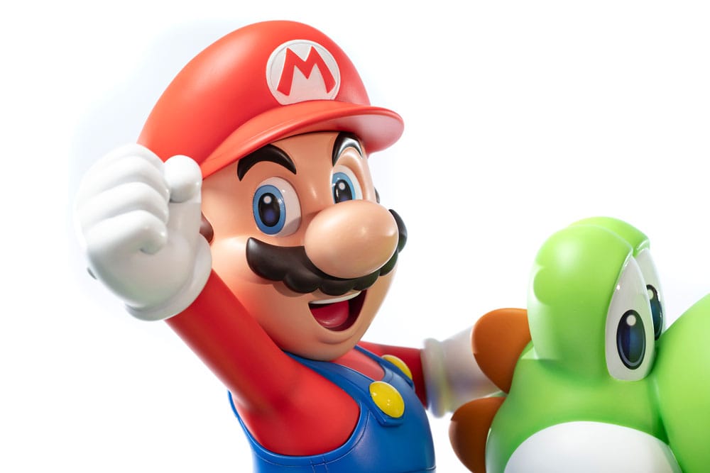 Super Mario Statue Mario &amp; Yoshi 48 cm