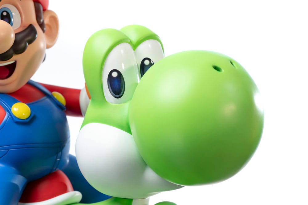 Super Mario Statue Mario &amp; Yoshi 48 cm