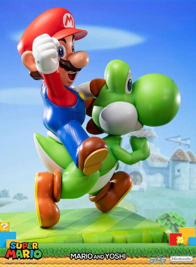 Super Mario Statue Mario &amp; Yoshi 48 cm