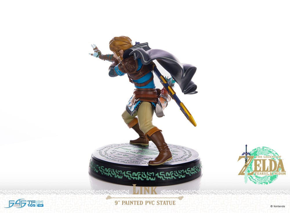 The Legend of Zelda: Tears of the Kingdom PVC Statue Link 18 cm - Damaged packaging