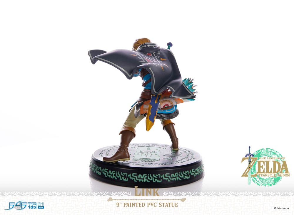 The Legend of Zelda: Tears of the Kingdom PVC Statue Link 18 cm - Damaged packaging
