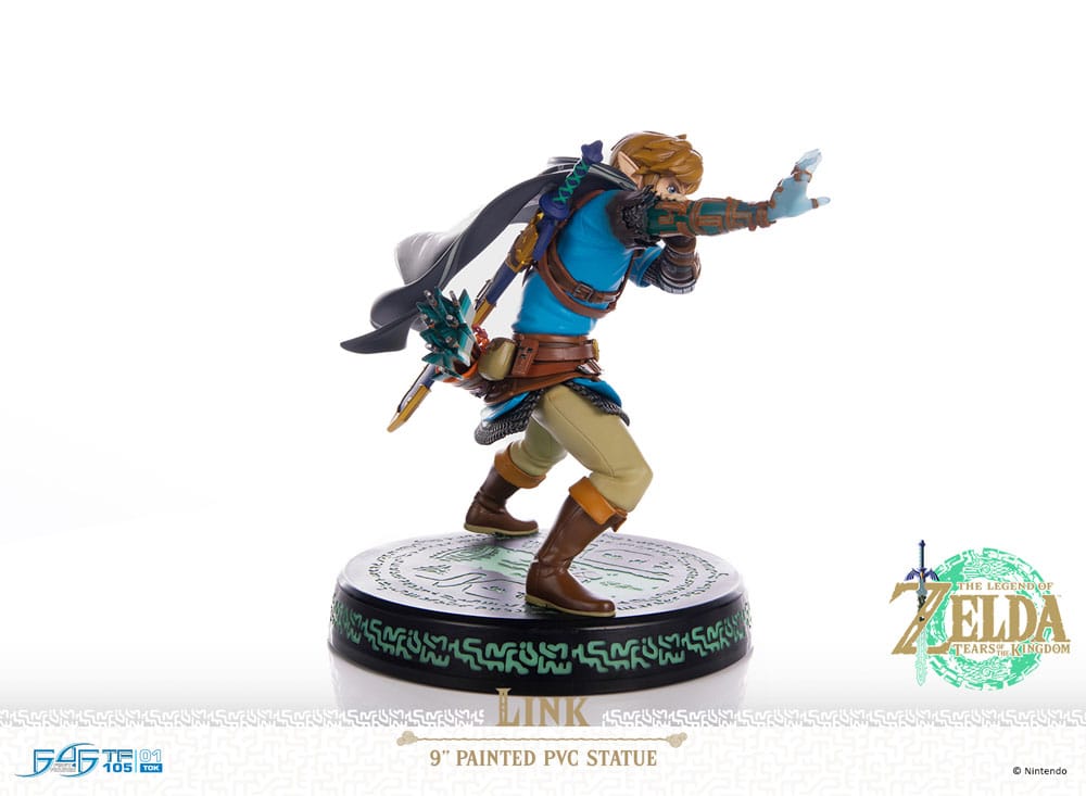 The Legend of Zelda: Tears of the Kingdom PVC Statue Link 18 cm - Damaged packaging