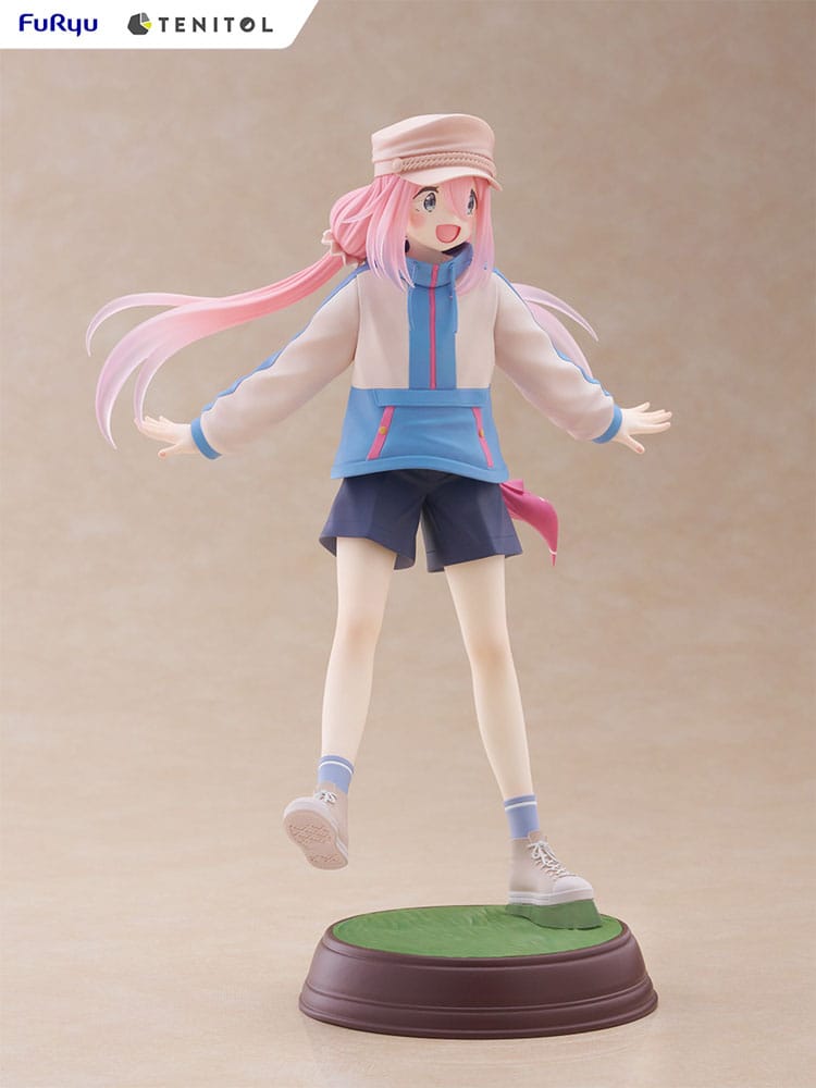 Laid-Back Camp Tenitol PVC Statue Nadeshiko Kagamihara 22 cm