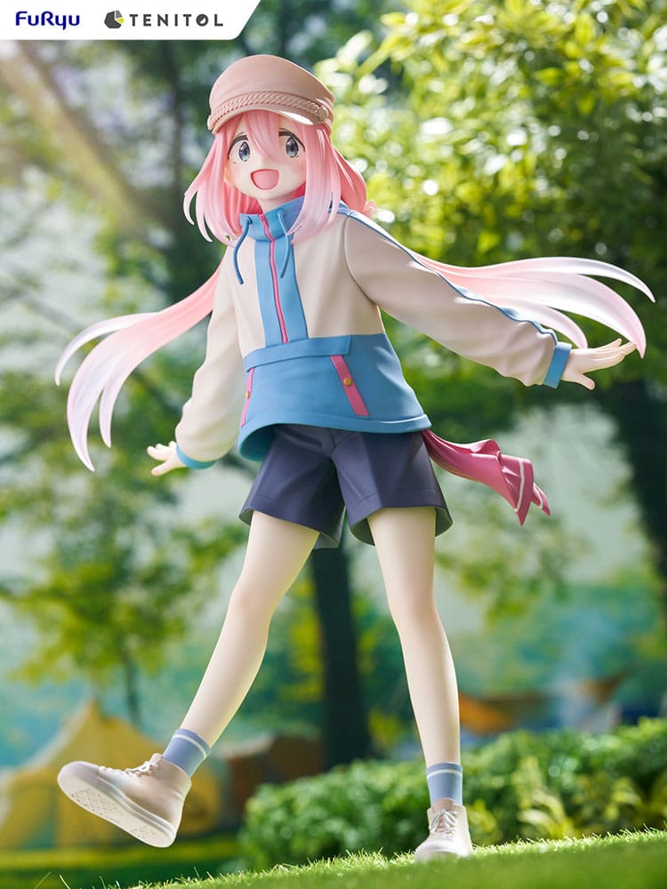 Laid-Back Camp Tenitol PVC Statue Nadeshiko Kagamihara 22 cm