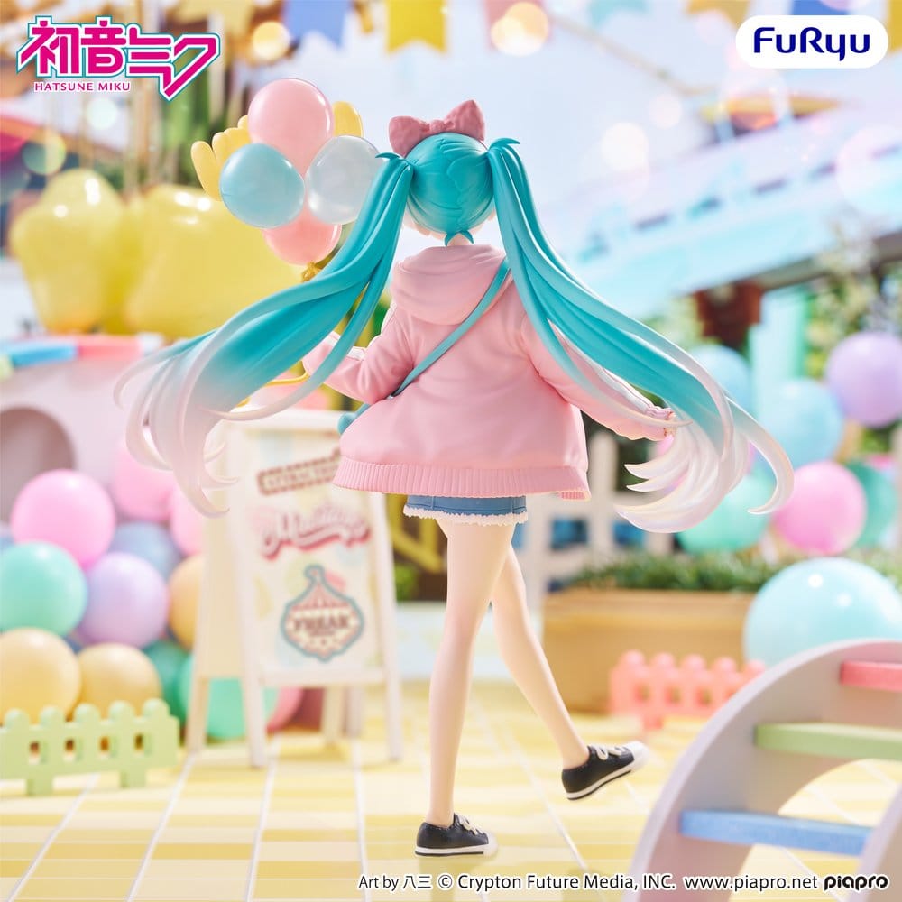 Hatsune Miku Muchute PVC Figure Theme Park Date Version 19 cm