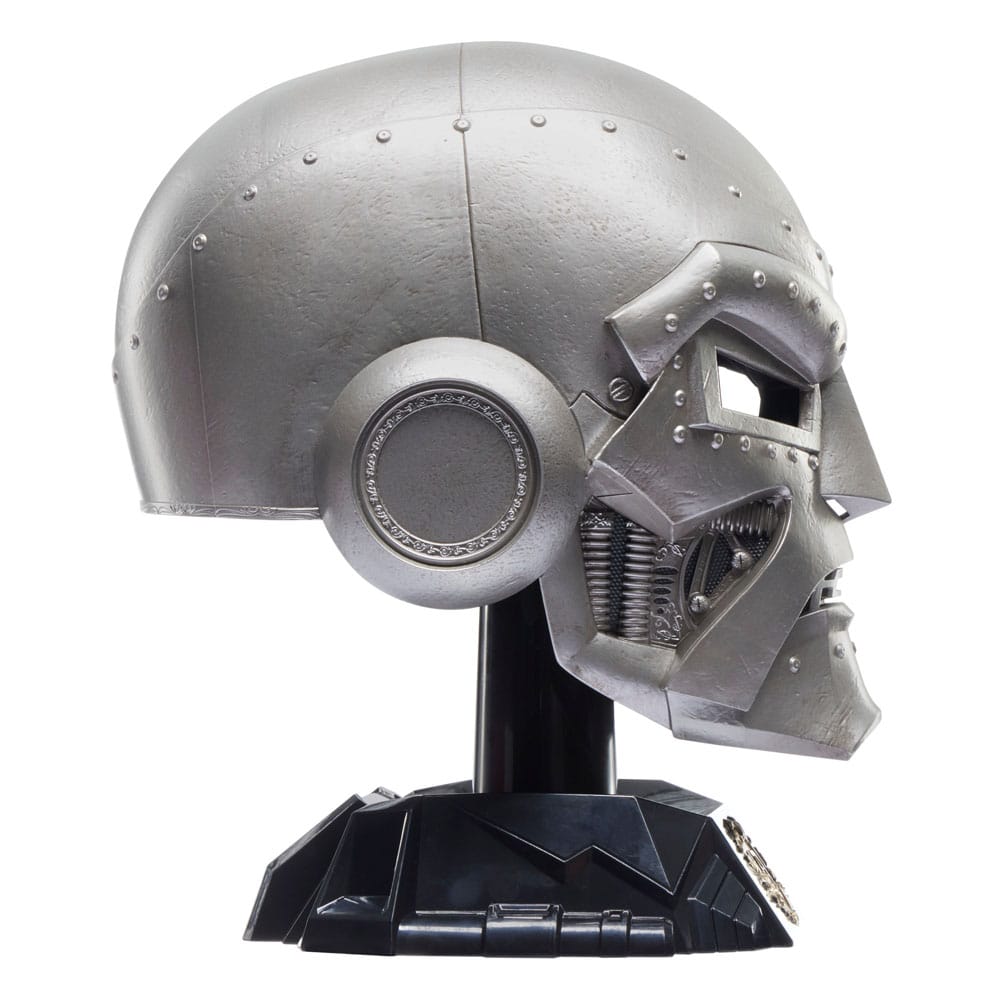 Marvel Legends Roleplay Replica Doctor Doom Premium Helmet - Damaged packaging