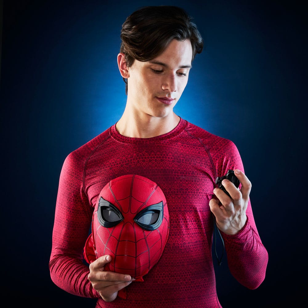 Spider-Man: Homecoming Electronic Expressive Mask Spider-Man - Damaged packaging