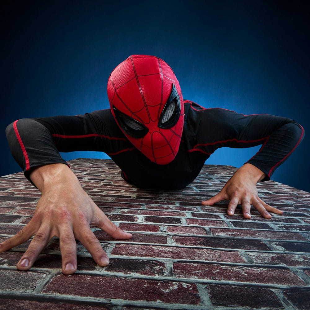 Spider-Man: Homecoming Electronic Expressive Mask Spider-Man - Damaged packaging