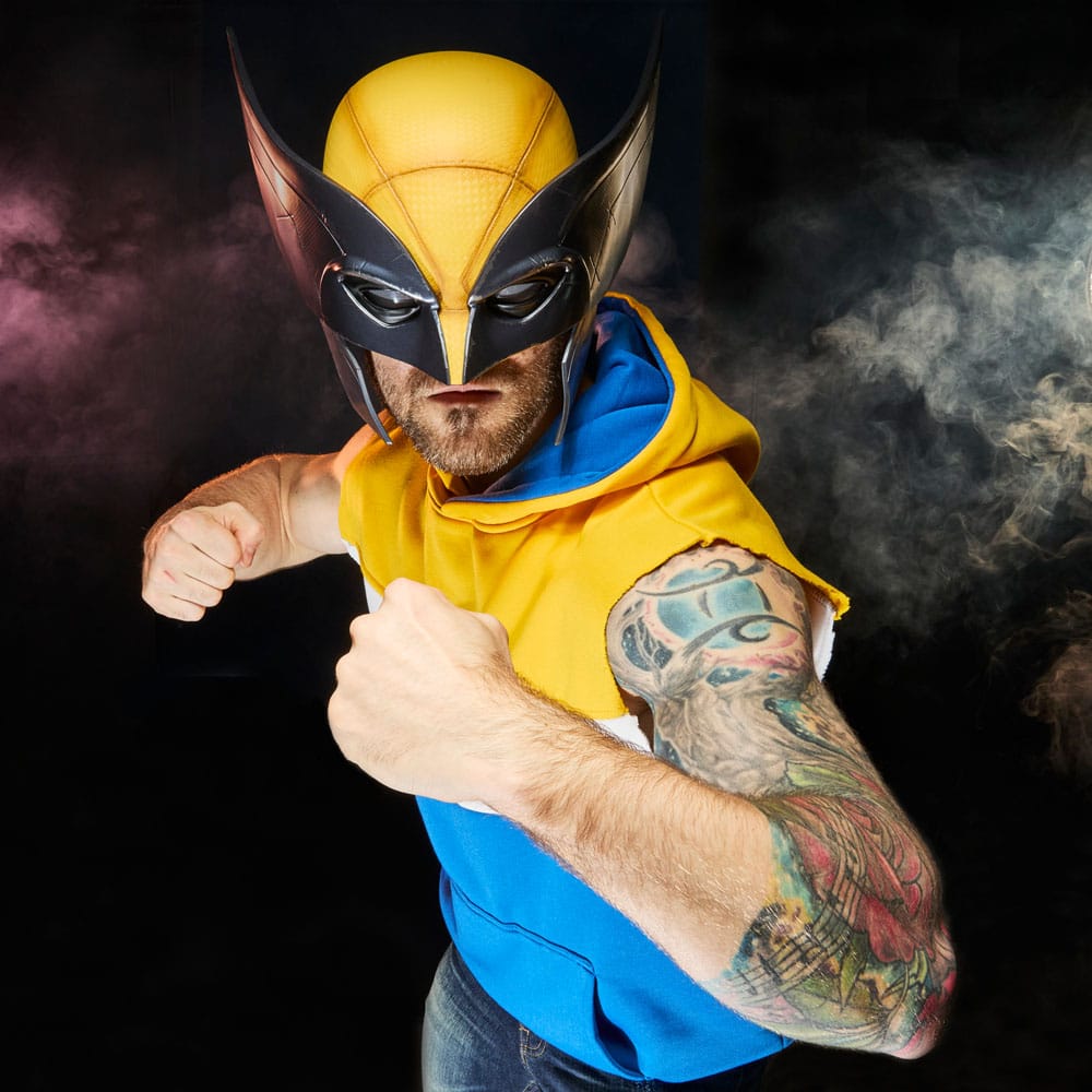 Deadpool & Wolverine Premium Roleplay Mask Wolverine - Severely damaged packaging