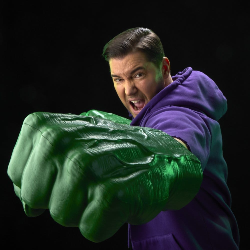 The Incredible Hulk Marvel Legends Premium Roleplay Fists - Severely damaged packaging