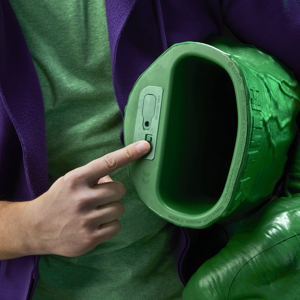 The Incredible Hulk Marvel Legends Premium Roleplay Fists - Severely damaged packaging