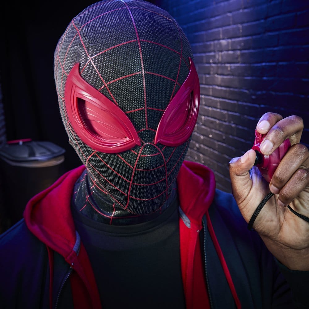 Spider-Man: Miles Morales Marvel Legends Electronic Expressive Mask