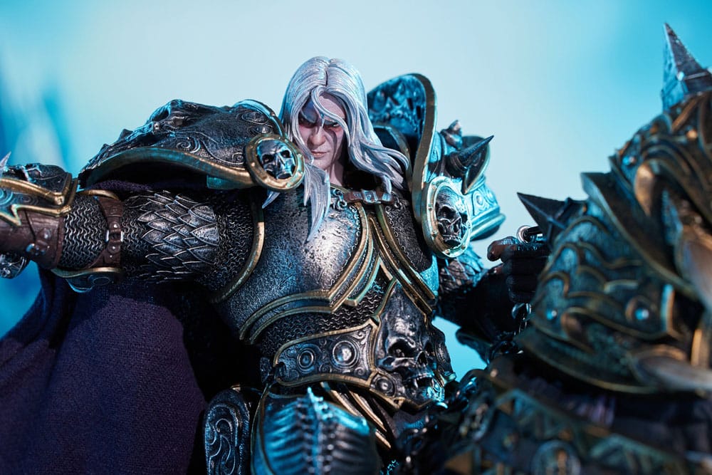 World of Warcraft Statue The Lich King &amp; Invincible 68 cm