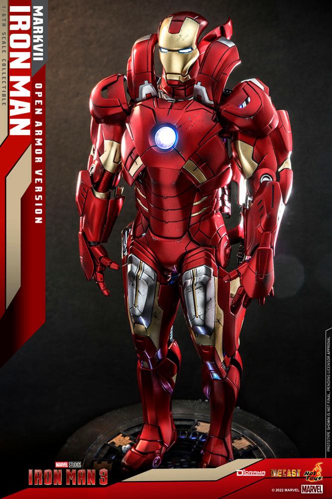 Iron Man 3 Diorama 1/6 Iron Man Mark VII (Open Armor Version) 32 cm