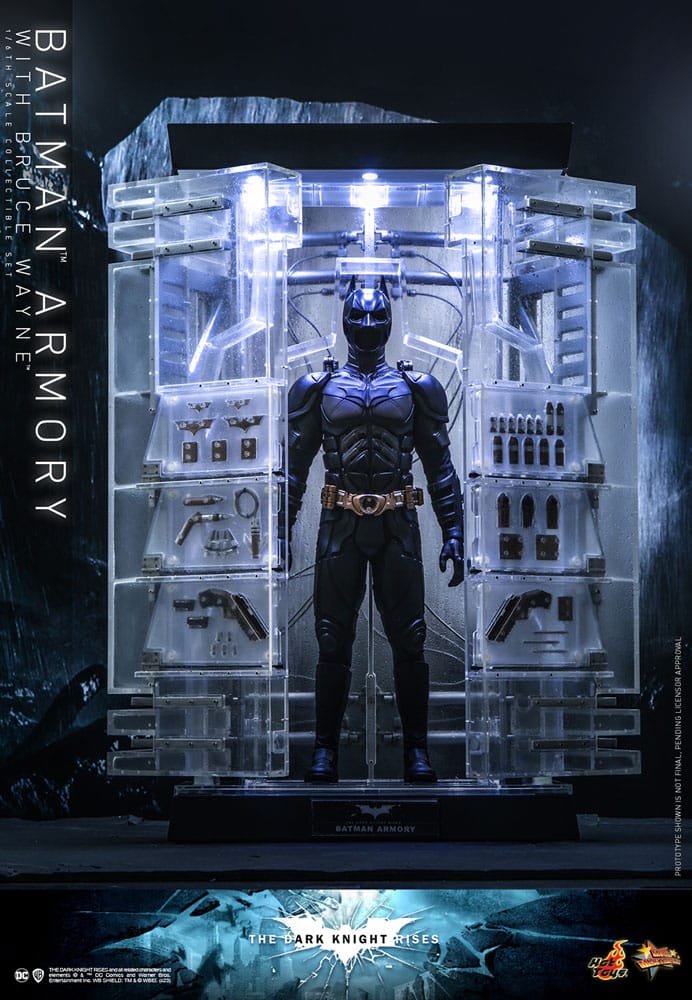 The Dark Knight Rises Movie Masterpiece Action Figures & Diorama 1/6 Batman Armory with Bruce Wayne 30 cm