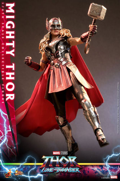 Thor: Love and Thunder Masterpiece Action Figure 1/6 Mighty Thor 29 cm - Damaged packaging