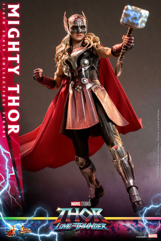 Thor: Love and Thunder Masterpiece Action Figure 1/6 Mighty Thor 29 cm - Damaged packaging