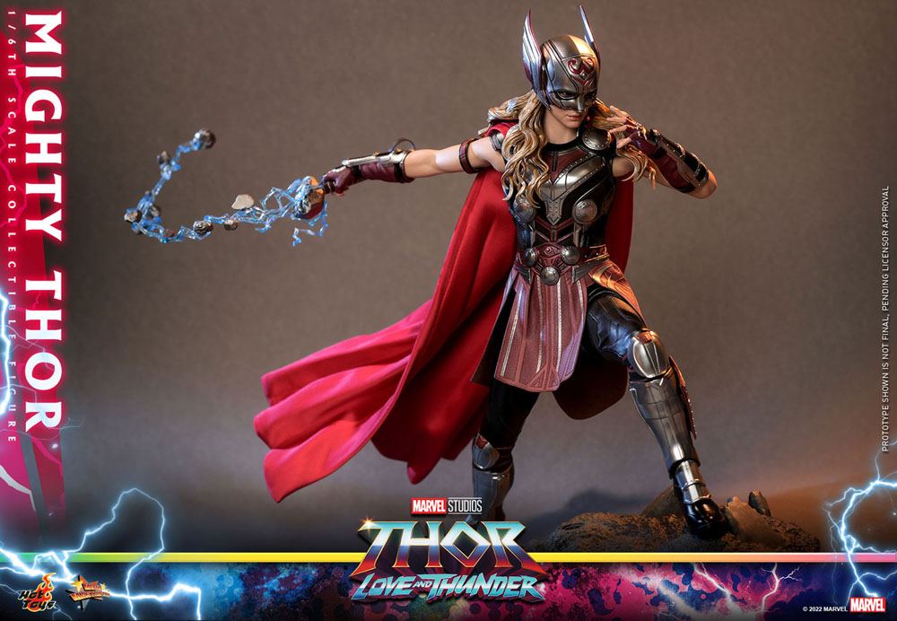 Thor: Love and Thunder Masterpiece Action Figure 1/6 Mighty Thor 29 cm - Damaged packaging