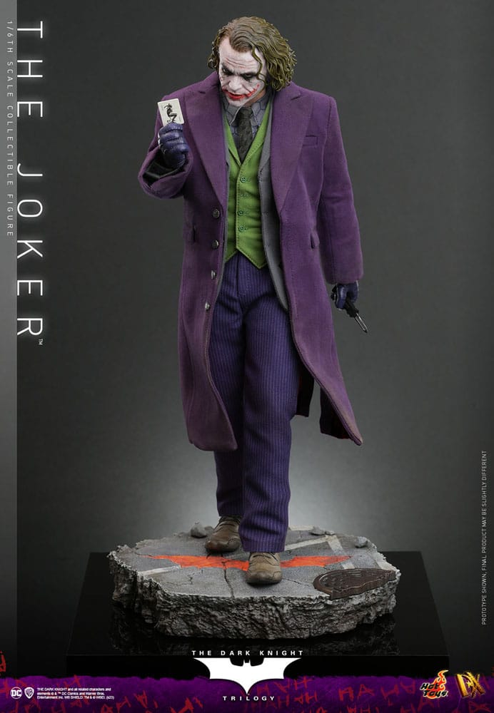 The Dark Knight DX Action Figure 1/6 The Joker 31 cm