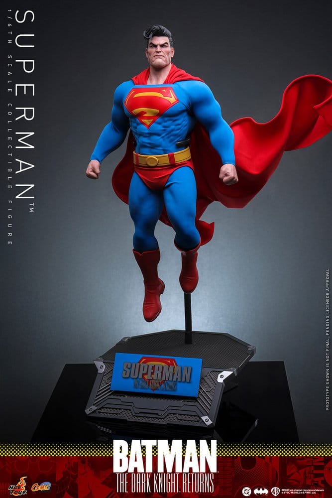 Batman: The Dark Knight Returns Comic Masterpiece Action Figure 1/6 Superman 34 cm
