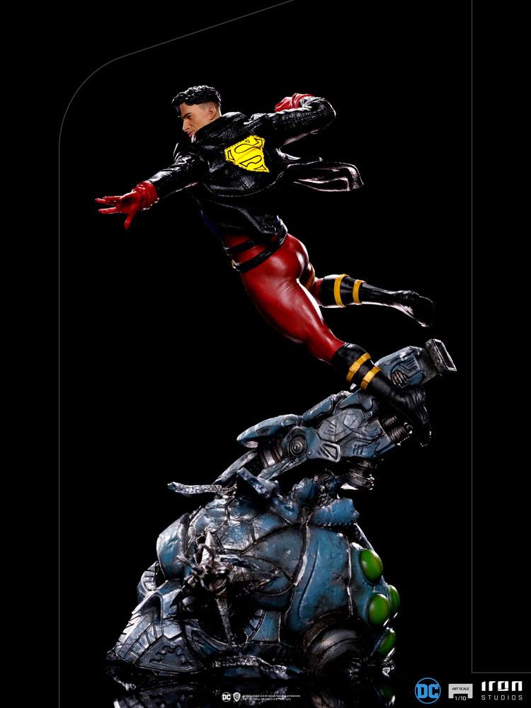 DC Comics Deluxe Art Scale Statue 1/10 Superboy 28 cm