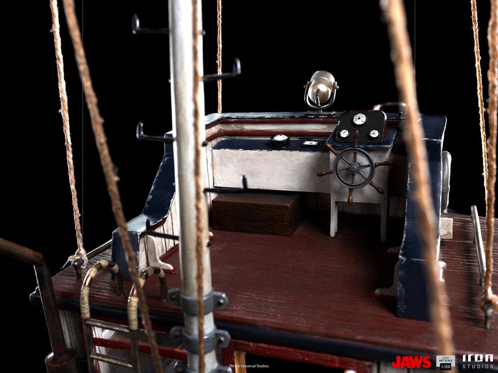 Jaws Demi Art Scale Statue 1/20 Jaws Attack 104 cm