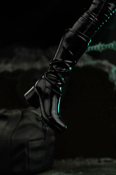 The Matrix Art Scale Statue 1/10 Trinity 22 cm