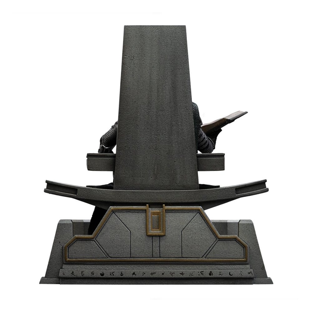 Avengers: Doomsday Art Scale Statue 1/10 Doctor Doom on Throne 22 cm