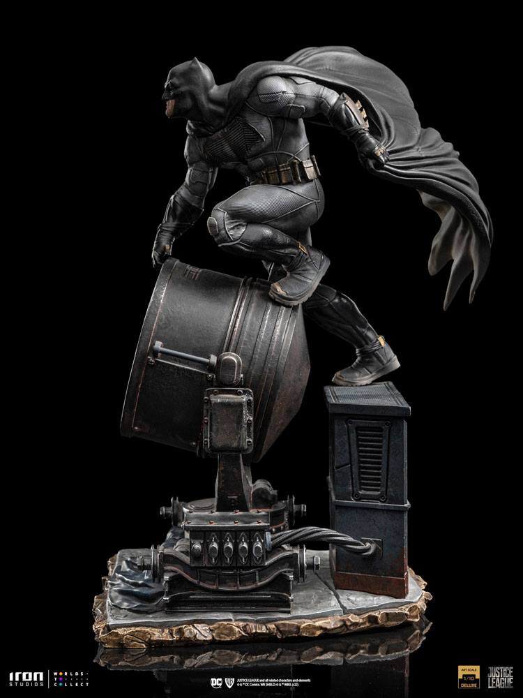 Zack Snyder's Justice League Deluxe Art Scale Statue 1/10 Batman on Batsignal 28 cm