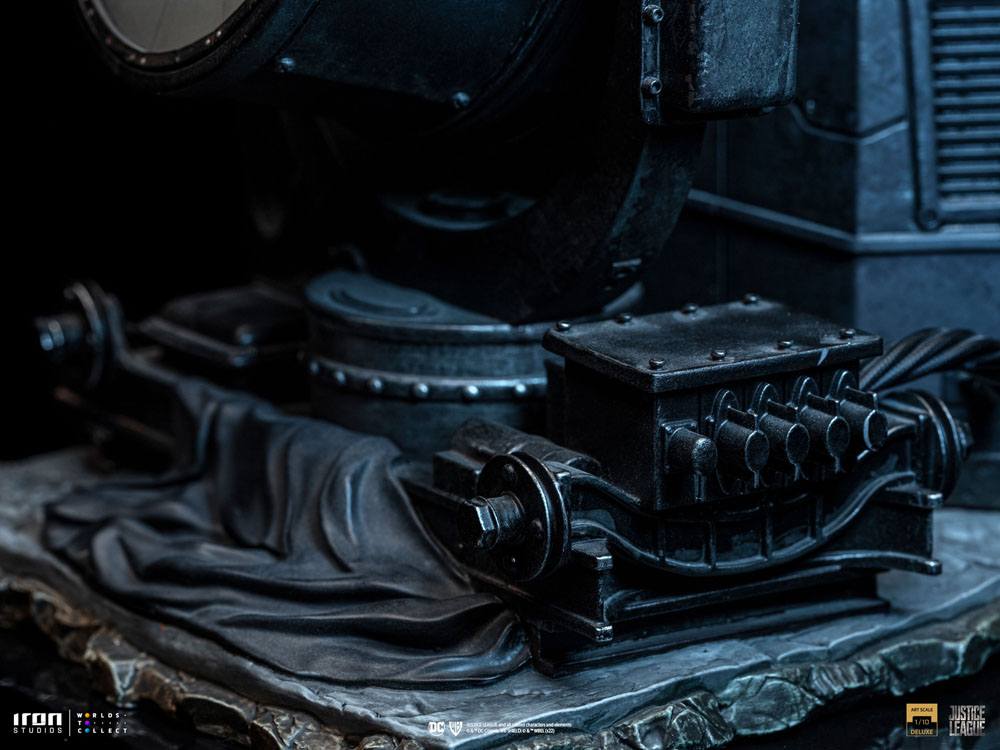 Zack Snyder's Justice League Deluxe Art Scale Statue 1/10 Batman on Batsignal 28 cm