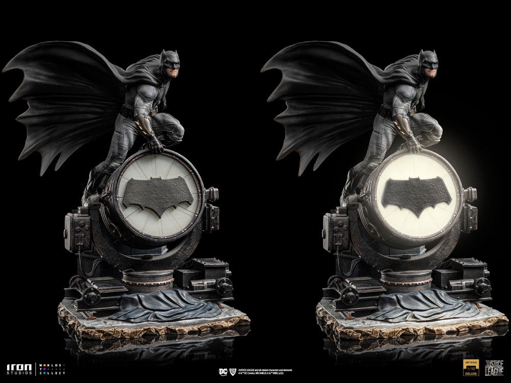 Zack Snyder's Justice League Deluxe Art Scale Statue 1/10 Batman on Batsignal 28 cm
