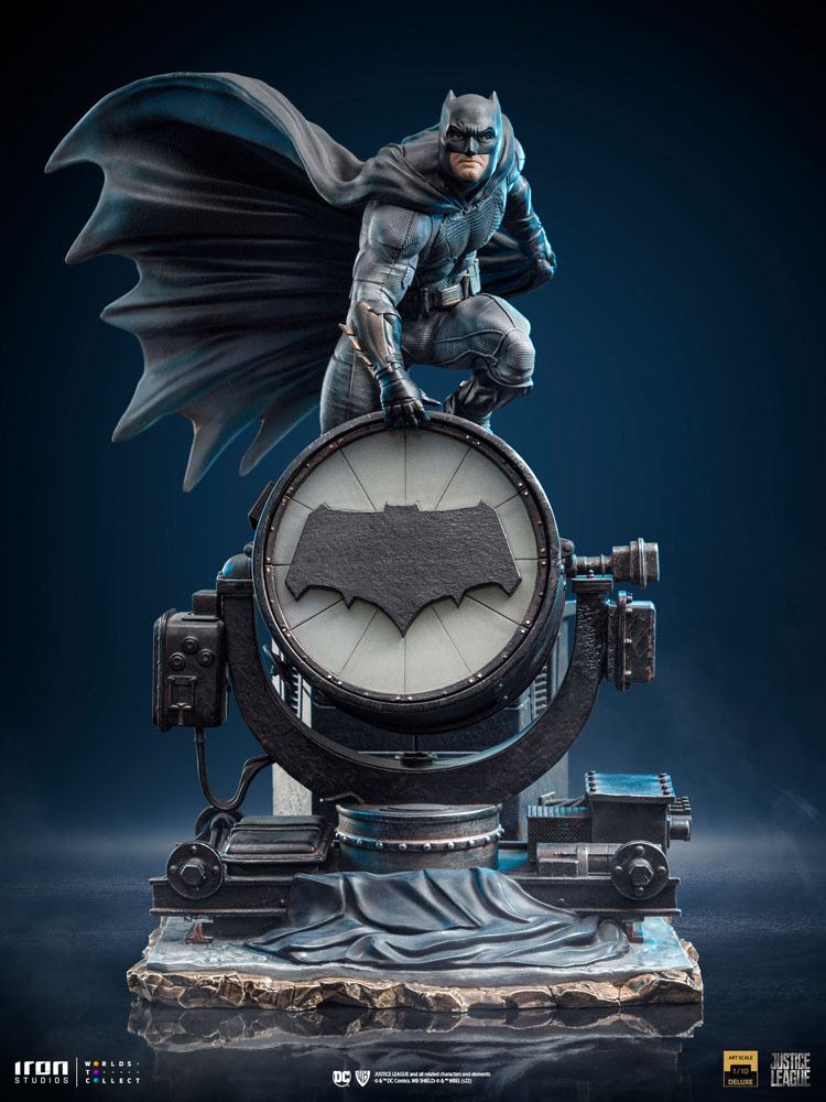Zack Snyder's Justice League Deluxe Art Scale Statue 1/10 Batman on Batsignal 28 cm