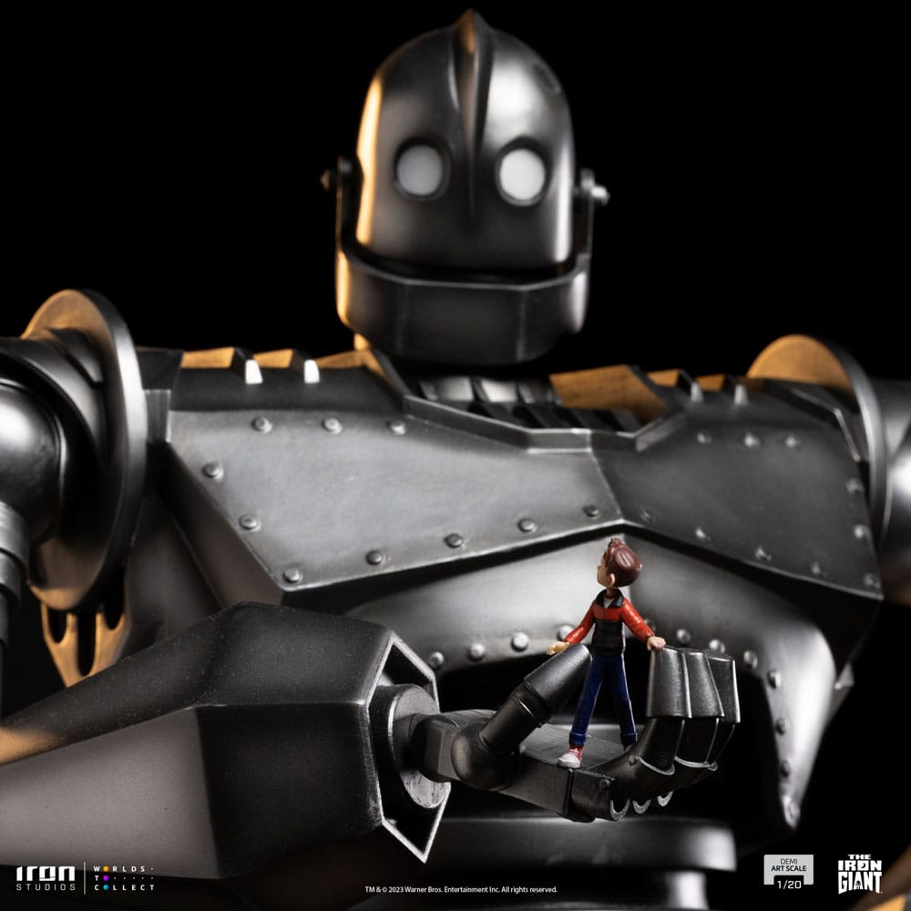 The Iron Giant Demi Art Scale Statue 1/20 Iron Giant & Hogarth Hughes 60 cm