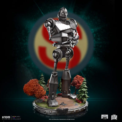 The Iron Giant Demi Art Scale Statue 1/20 Iron Giant & Hogarth Hughes 60 cm