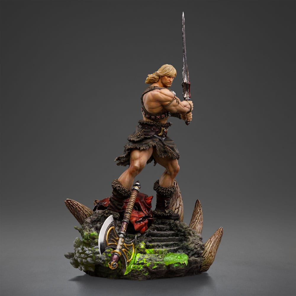 Masters of the Universe Deluxe Art Scale Statue 1/10 He-Man Unleashed 34 cm