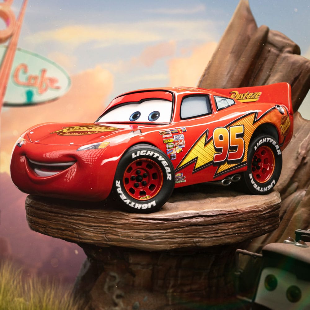 Cars Deluxe Art Scale Statue 1/10 Lightning Mcqueen &amp; Tow Mater 31 cm