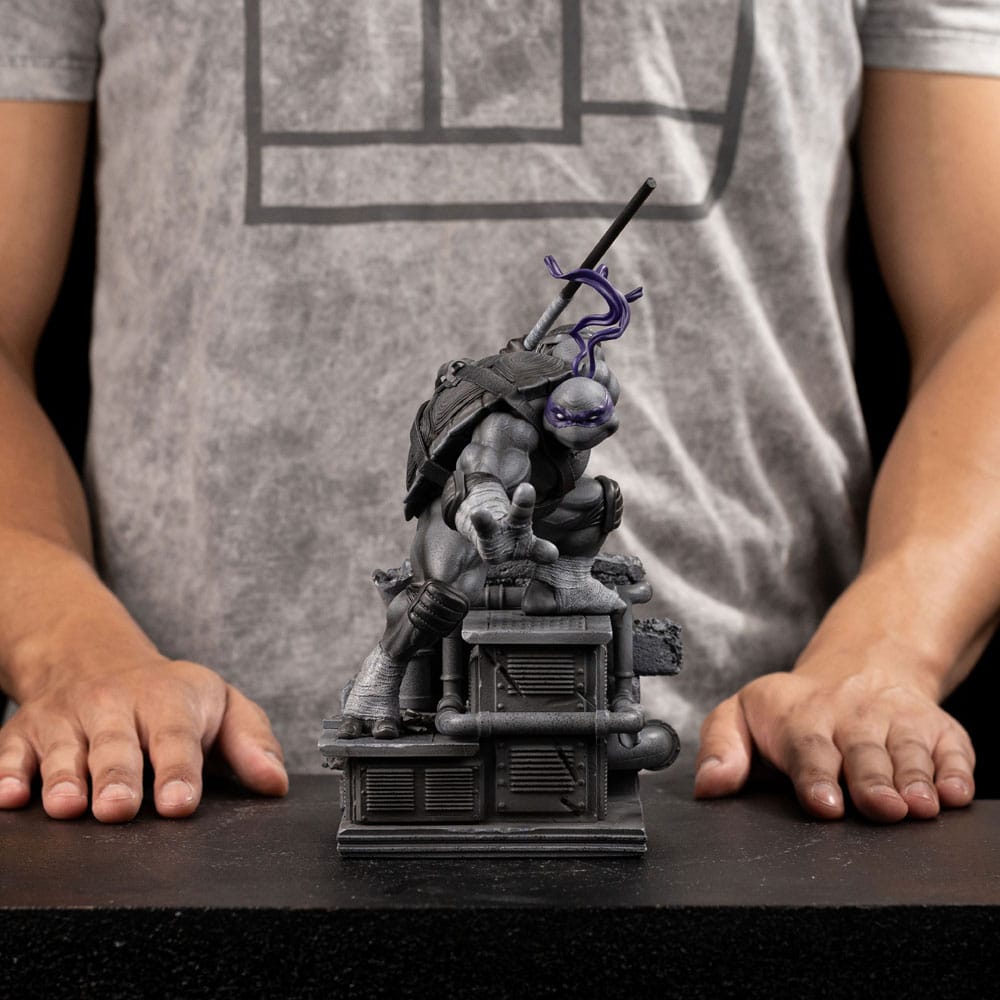 Teenage Mutant Ninja Turtles Art Scale Statue 1/10 Donatello Black and White Variant 26 cm heo exclusive