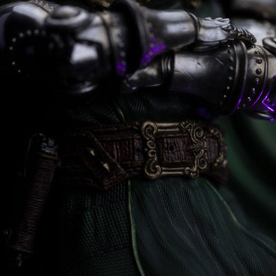 The Infinity Gauntlet Marvel Legends Diorama Statue 1/10 Doctor Doom Deluxe Edition 42 cm