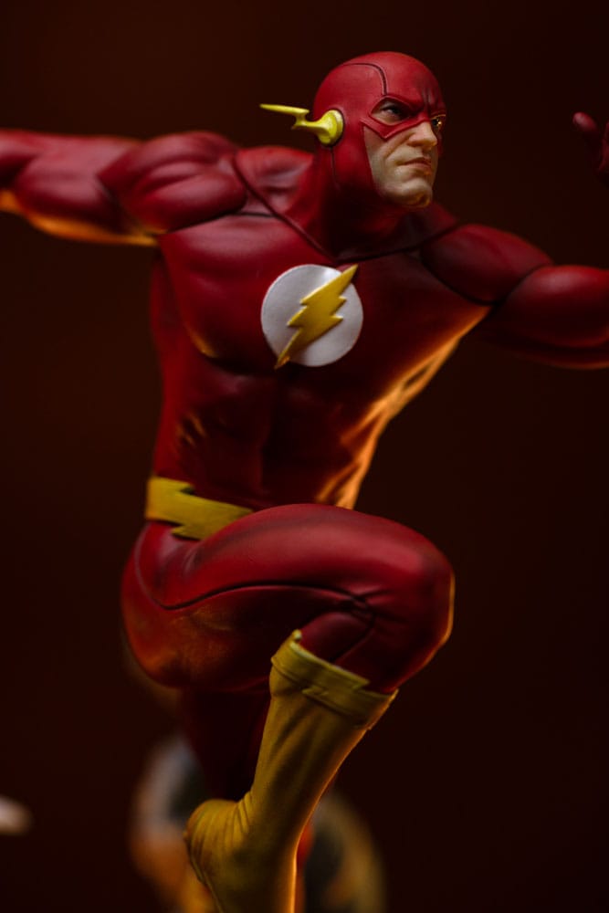 DC Comics Art Scale Statue 1/10 Flash 25 cm