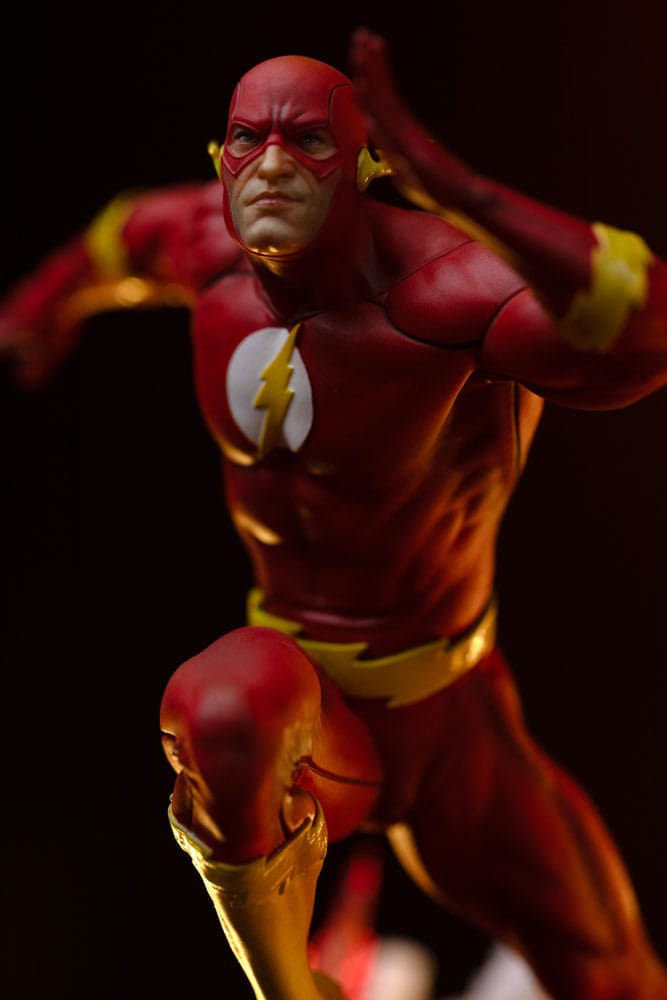 DC Comics Art Scale Statue 1/10 Flash 25 cm