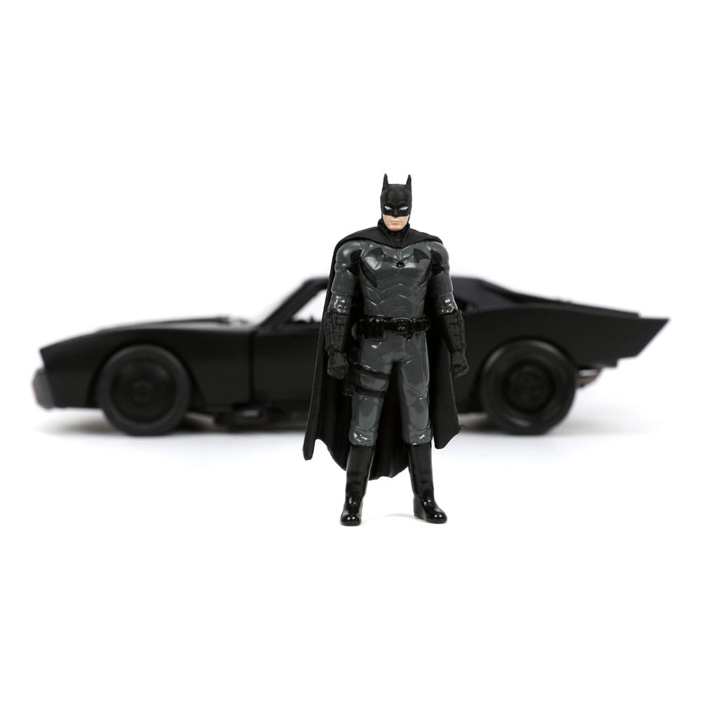 Batman 2022 Hollywood Rides Diecast Model 1/24 2022 Batmobile with Figure