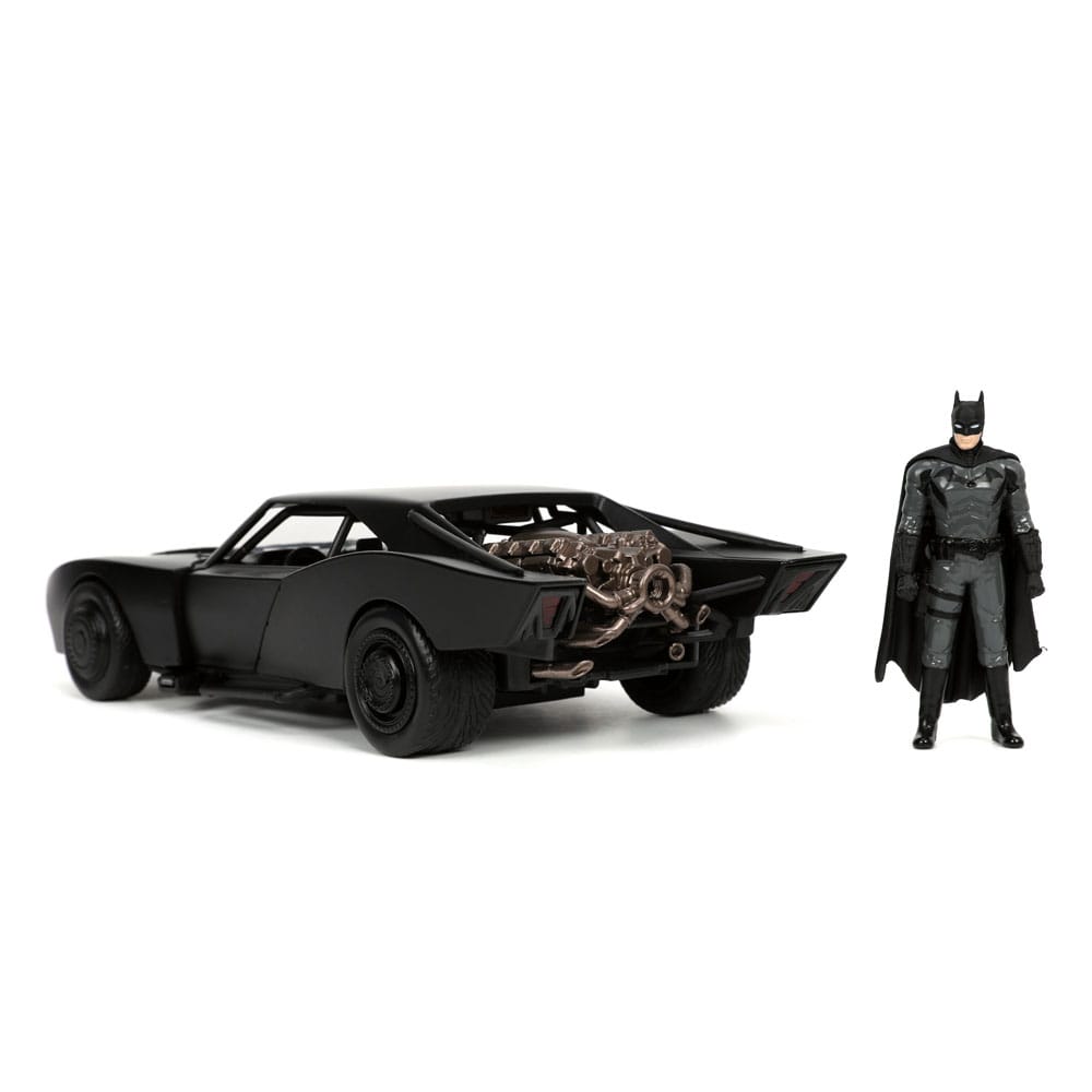 Batman 2022 Hollywood Rides Diecast Model 1/24 2022 Batmobile with Figure - Damaged packaging