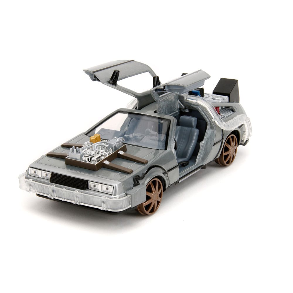 Back to the Future III Hollywood Rides Diecast Model 1/24 DeLorean Time Machine Railroad Wheels