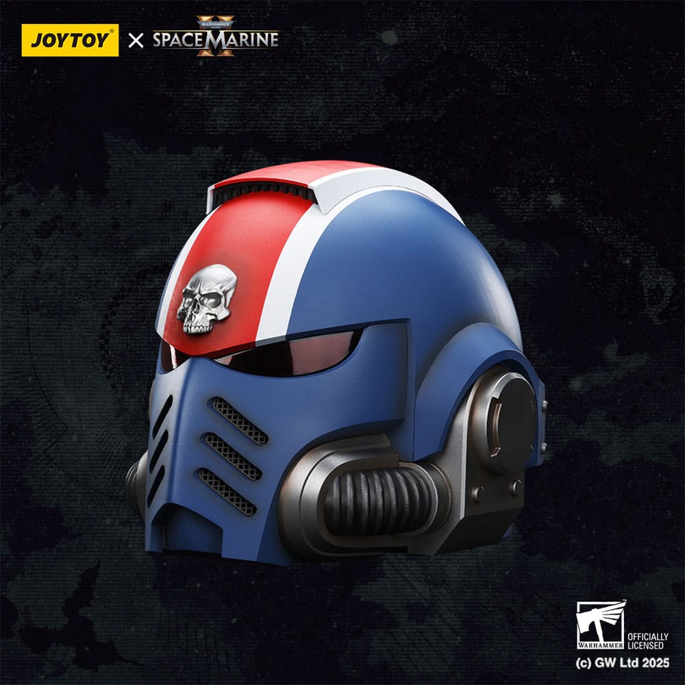 Warhammer 40,000: Space Marine 2 Replica Ultramarines Lieutenant Titus helmet 30 cm