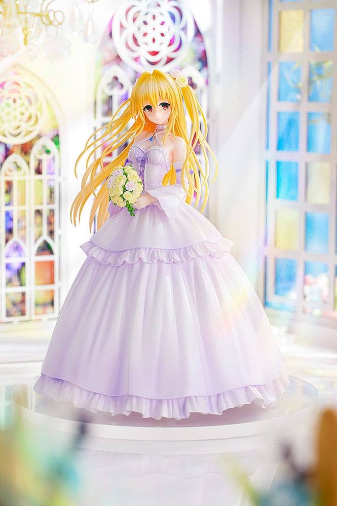 To Love-Ru Darkness PVC Statue 1/7 Golden Darkness Wedding Dress Ver. 23 cm