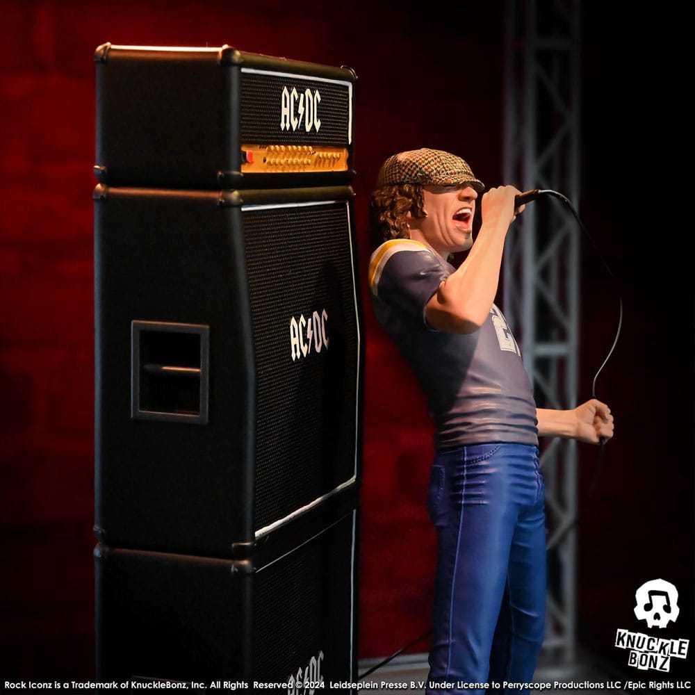 AC/DC Rock Iconz Statue Brian Johnson 23 cm - Damaged packaging
