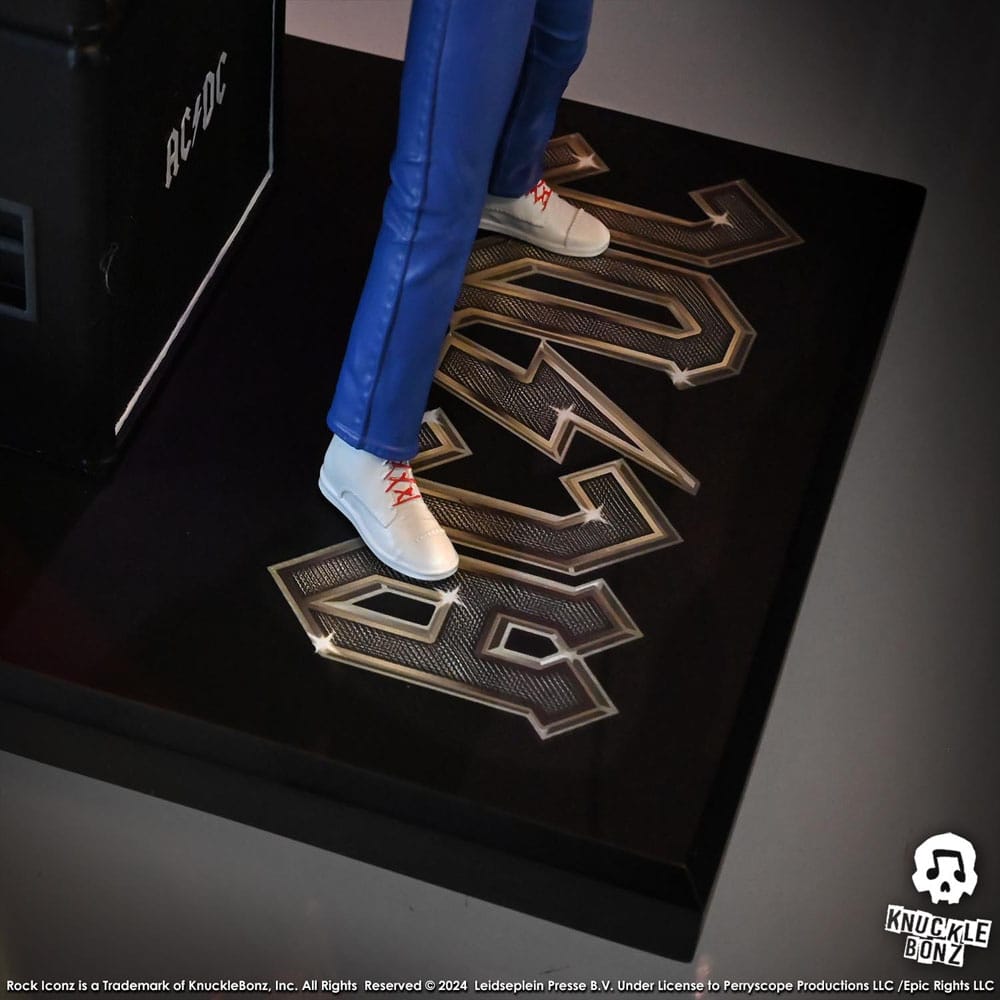 AC/DC Rock Iconz Statue Brian Johnson 23 cm - Damaged packaging